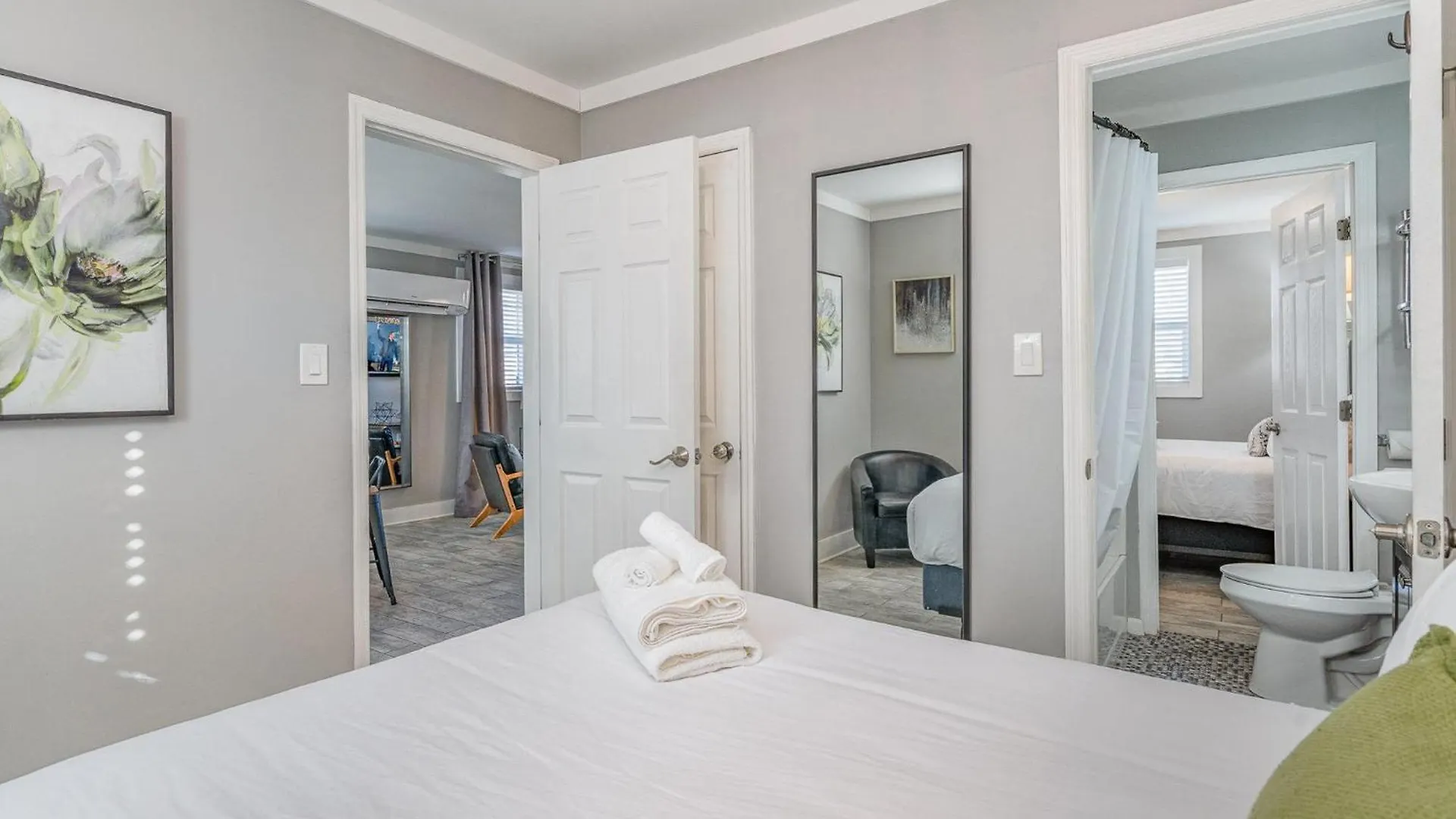 Willa Hidden Pearl-3 Units-Private Patios-Near Broadway Nashville 0*,  Stany Zjednoczone Ameryki