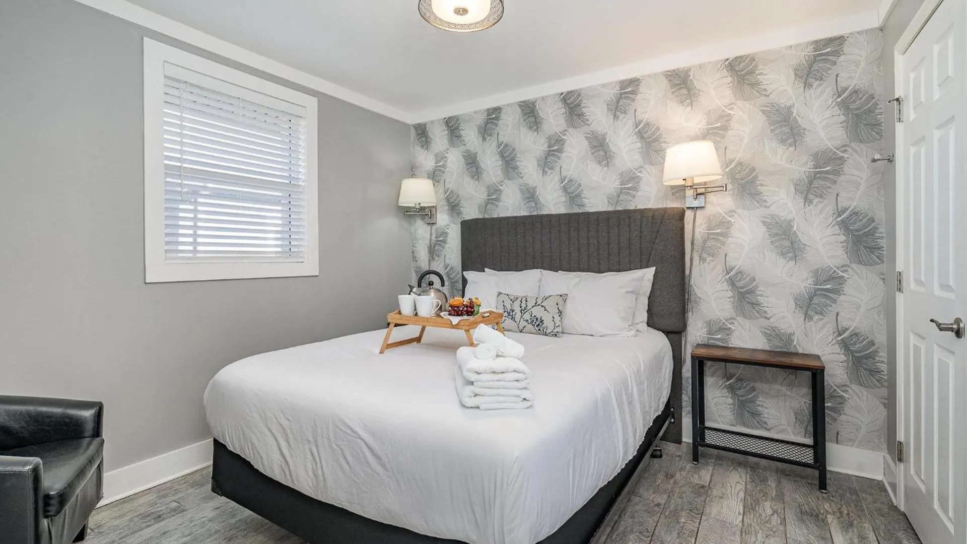 Dom wakacyjny Willa Hidden Pearl-3 Units-Private Patios-Near Broadway Nashville